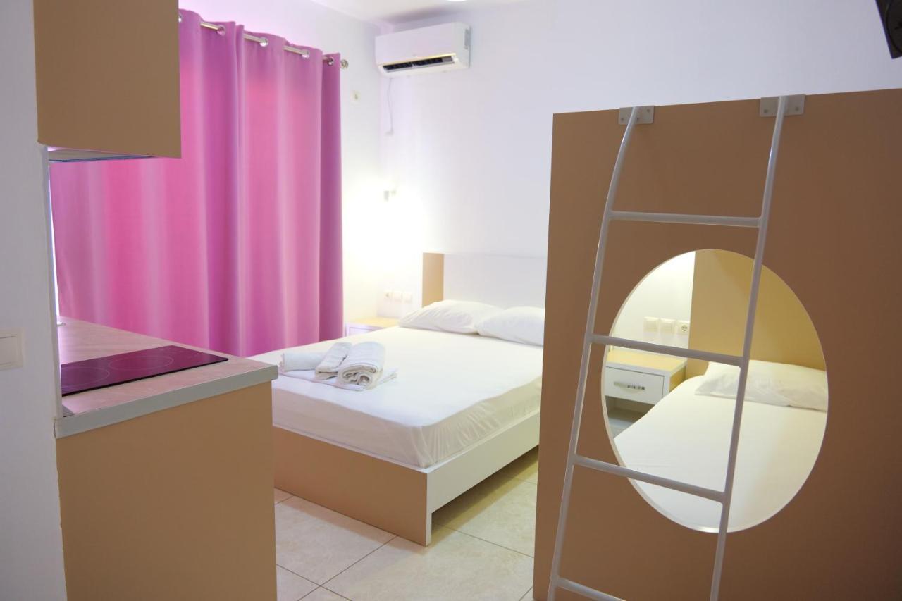 Vila Unique Aparthotel Ksamil Exterior photo