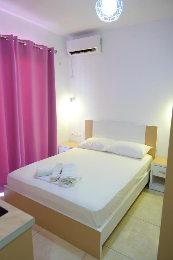 Vila Unique Aparthotel Ksamil Exterior photo