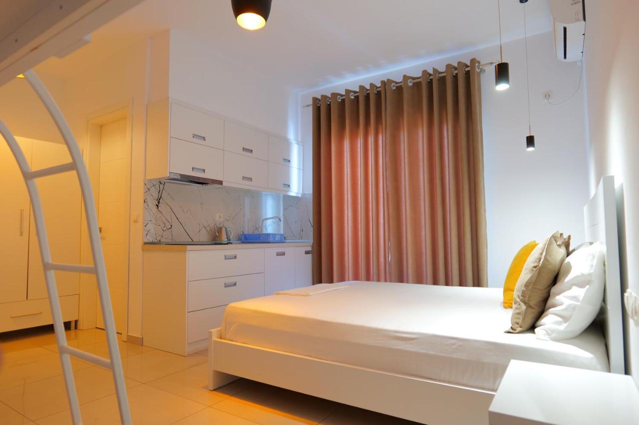 Vila Unique Aparthotel Ksamil Exterior photo